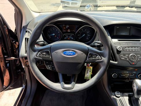Used 2016 Ford Focus SE FWD image 13