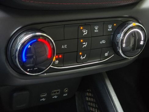 Used 2021 Chevrolet TrailBlazer RS image 38