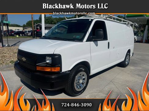 Used 2010 Chevrolet Express 1500 RWD image 1