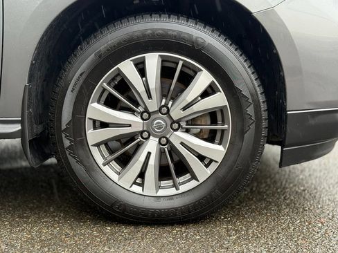 Used 2020 Nissan Pathfinder S AWD/4WD image 12