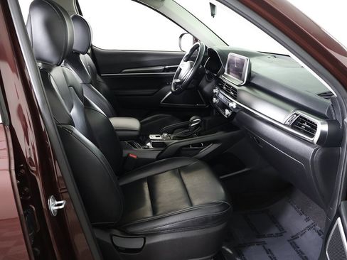 Used 2022 Kia Telluride LX image 32