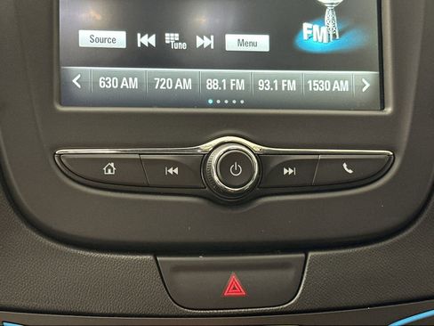 Used 2017 Chevrolet Malibu LS image 18