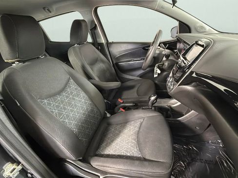Used 2020 Chevrolet Spark LT image 30