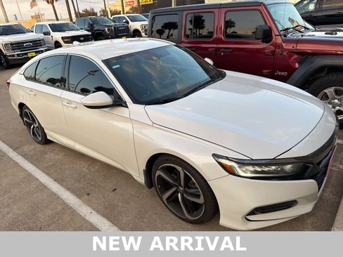 Used 2020 Honda Accord Sport image 3