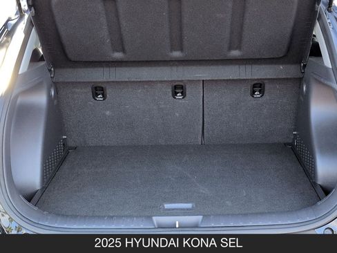 Used 2025 Hyundai Kona SEL image 19