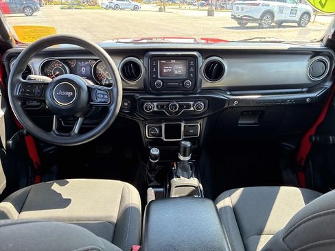 Used 2019 Jeep Wrangler Unlimited Sport AWD/4WD image 17