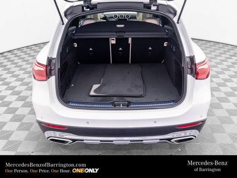 New 2026 Mercedes-Benz GLC 300 4MATIC image 32