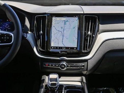 New 2025 Volvo XC60 T8 Ultra w/ Protection Package Premier image 14