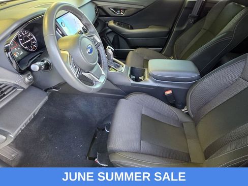 Used 2025 Subaru Outback Premium AWD/4WD image 8