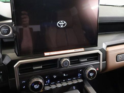 New 2026 Toyota 4Runner Limited image 19