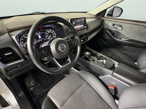Used 2021 Nissan Rogue SV FWD image 18