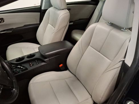 Used 2016 Toyota Avalon XLE Premium image 15