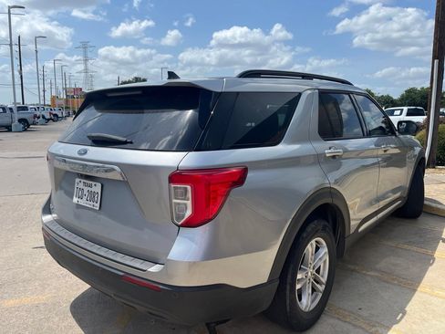 Used 2023 Ford Explorer XLT RWD image 8