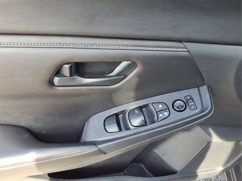 Used 2024 Nissan Sentra S FWD image 10