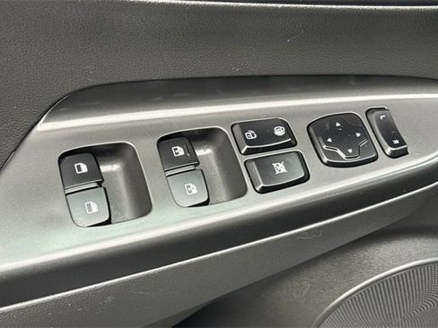 Certified 2023 Hyundai Kona SE image 15