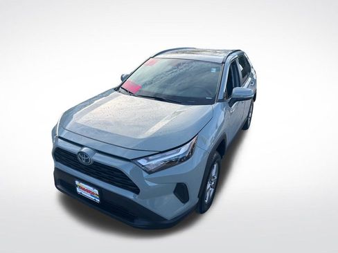 Used 2022 Toyota RAV4 XLE image 39