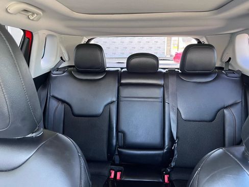 Used 2017 Jeep Compass Trailhawk image 14