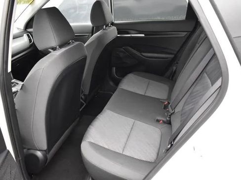 Used 2026 Kia Seltos LX AWD/4WD image 15