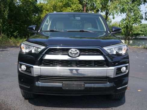 Used 2016 Toyota 4Runner Limited AWD/4WD image 2