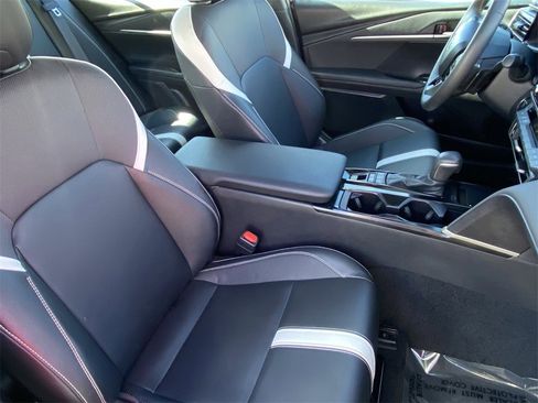 Certified 2025 Toyota Camry SE image 13