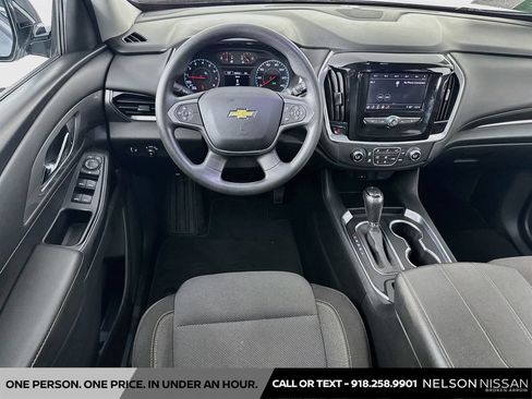 Used 2020 Chevrolet Traverse LS FWD image 20