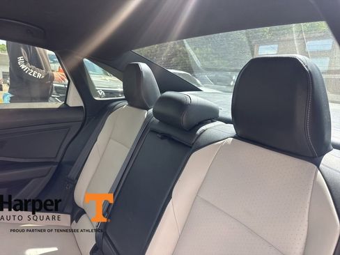 Used 2020 Volkswagen Jetta R-Line FWD image 9
