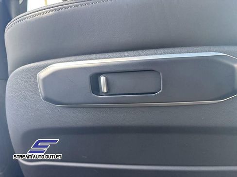 Used 2025 BMW X5 xDrive50e image 17