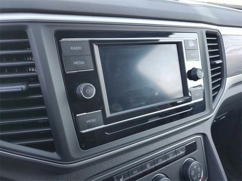 Certified 2023 Volkswagen Atlas SE image 26