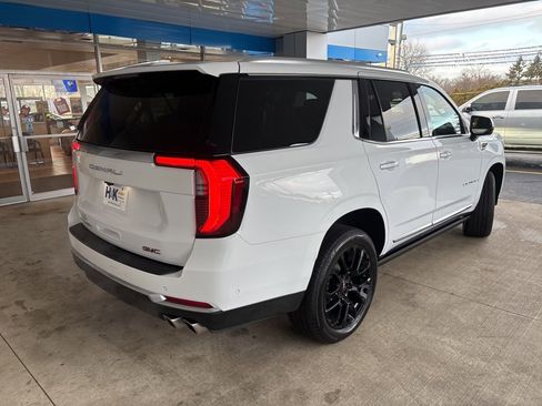 Used 2025 GMC Yukon Denali w/ Sun & Power Step Package image 5