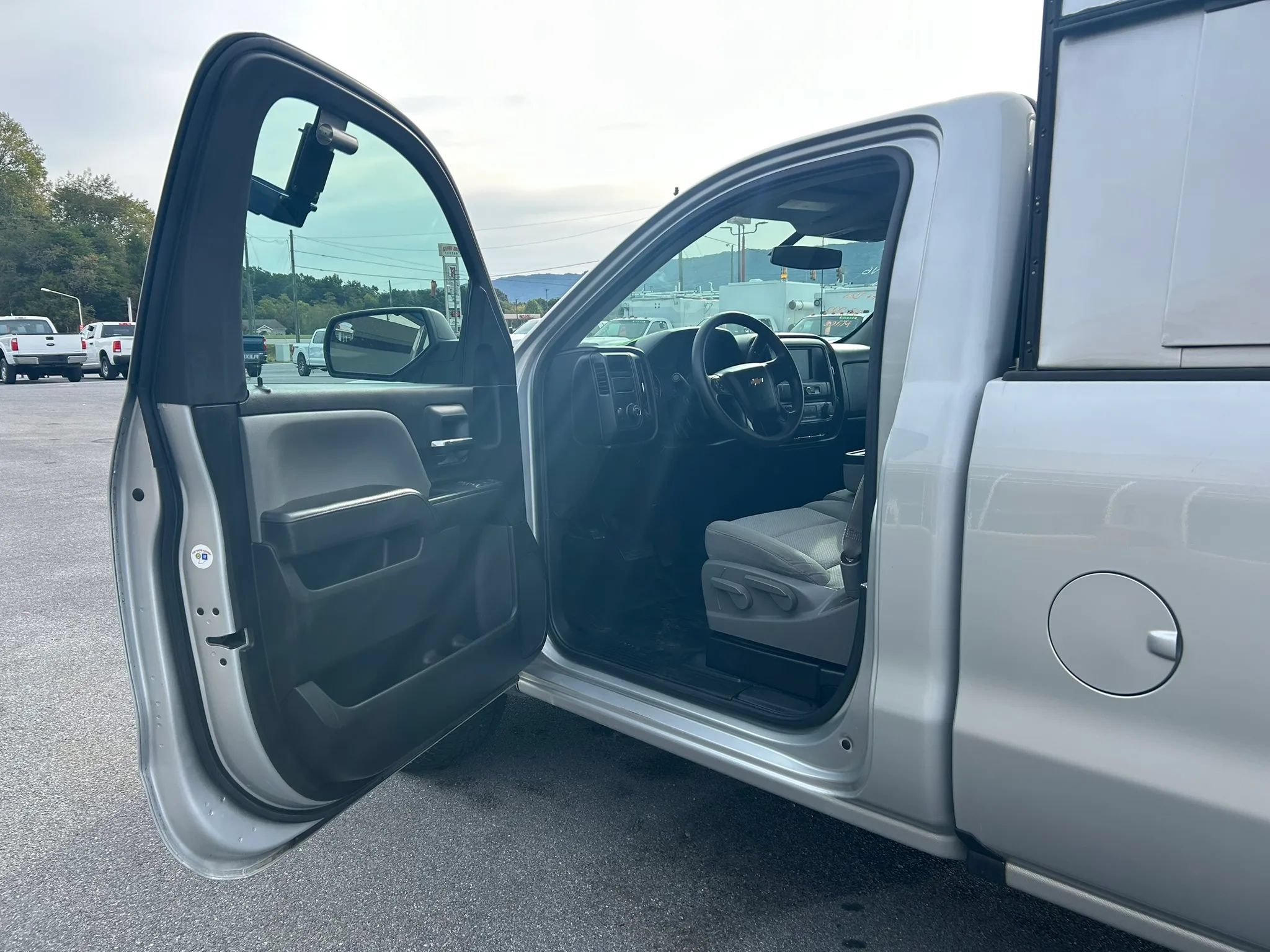 Used 2016 Chevrolet Silverado 1500 W/T w/ WT Fleet Convenience Package RWD image 7