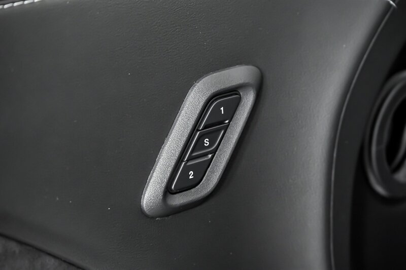 Used 2022 Dodge Challenger SRT Hellcat Redeye RWD image 15