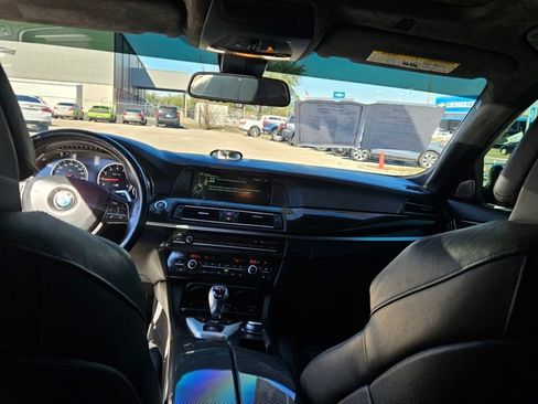 Used 2013 BMW M5 image 13