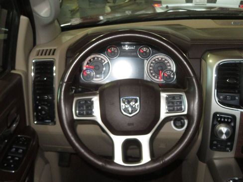 Used 2014 RAM 1500 Laramie w/ Convenience Group image 38