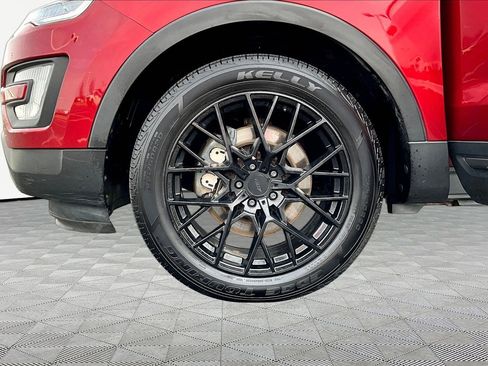 Used 2017 Ford Explorer XLT w/ Equipment Group 202A image 35