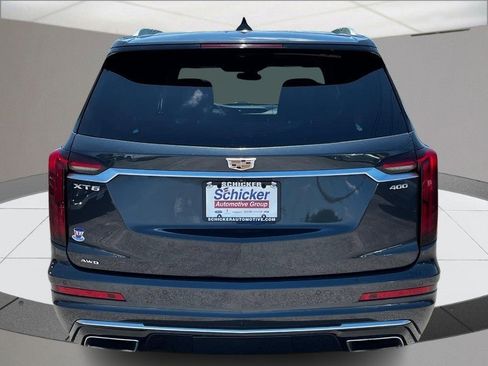 Used 2022 Cadillac XT6 Premium Luxury image 4