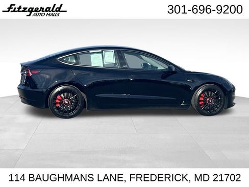 Used 2021 Tesla Model 3 Performance image 3