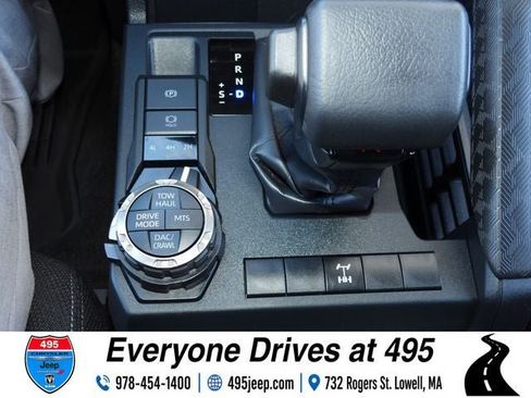 Used 2025 Toyota 4Runner TRD Off-Road AWD/4WD image 27