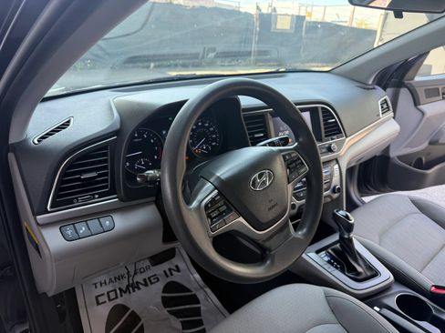 Used 2018 Hyundai Elantra SEL FWD image 9