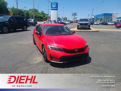 Used 2025 Honda Civic Sport image 1
