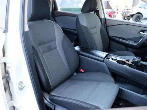 Used 2023 Nissan Rogue SV AWD/4WD image 29