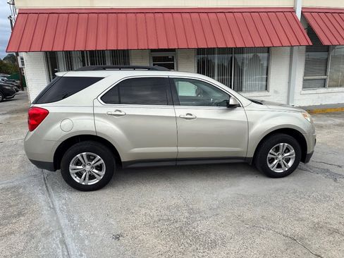 Used 2014 Chevrolet Equinox LT w/ Driver Convenience Package image 8