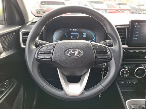 Certified 2023 Hyundai Venue SEL w/ Cargo Package image 8