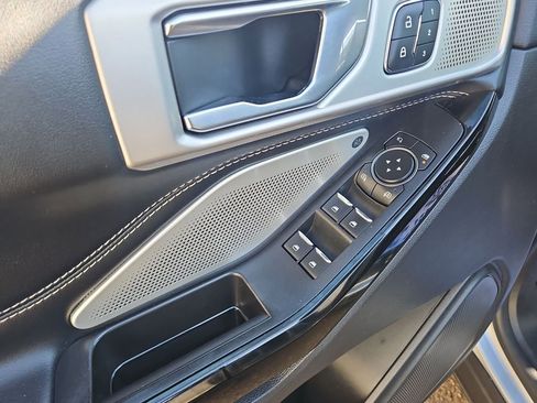 Used 2022 Ford Explorer ST w/ ST Street Pack image 12