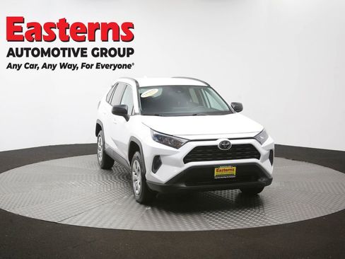 Used 2021 Toyota RAV4 LE FWD image 50