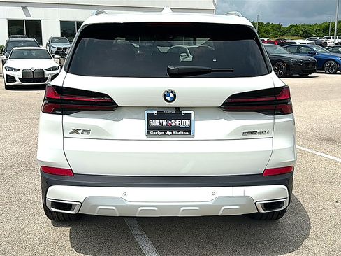 New 2026 BMW X5 sDrive40i w/ Premium Package RWD image 7