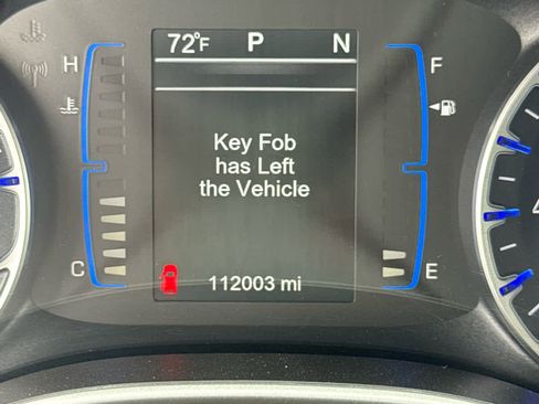 Used 2017 Chrysler Pacifica Touring-L image 15