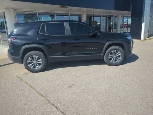 Used 2026 Chevrolet Equinox LT AWD/4WD image 6