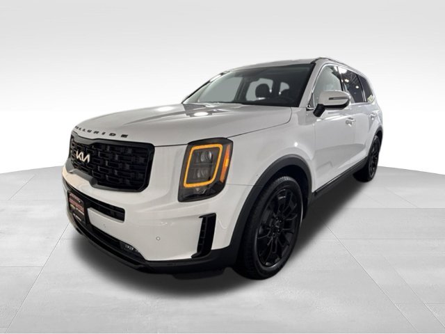 Used 2022 Kia Telluride SX w/ Nightfall Edition Package AWD/4WD image 3