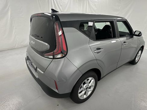 New 2025 Kia Soul LX image 3