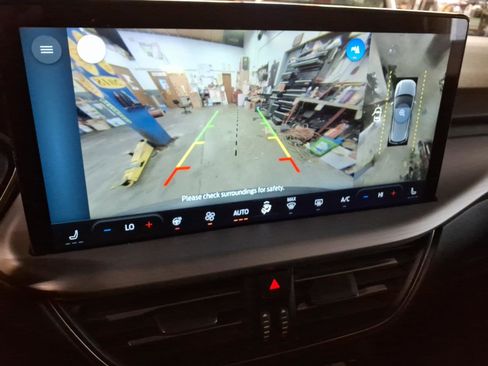 Used 2024 Ford Escape Platinum image 14